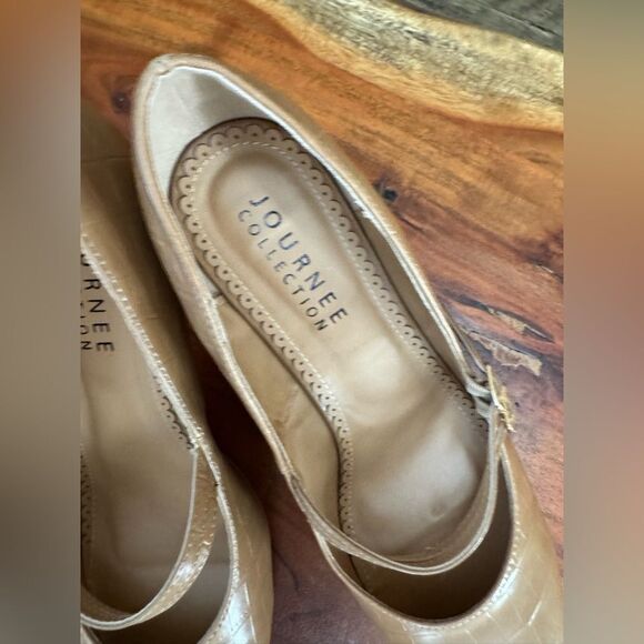 WINDY STATEMENT MARY JANE PUMP HEELS beige sz 11 - Picture 8 of 9